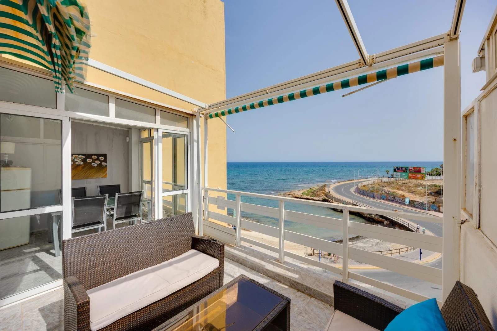 Mieszkanie na sprzedaż – Torrevieja (Playa de los Locos), ref A2796JR