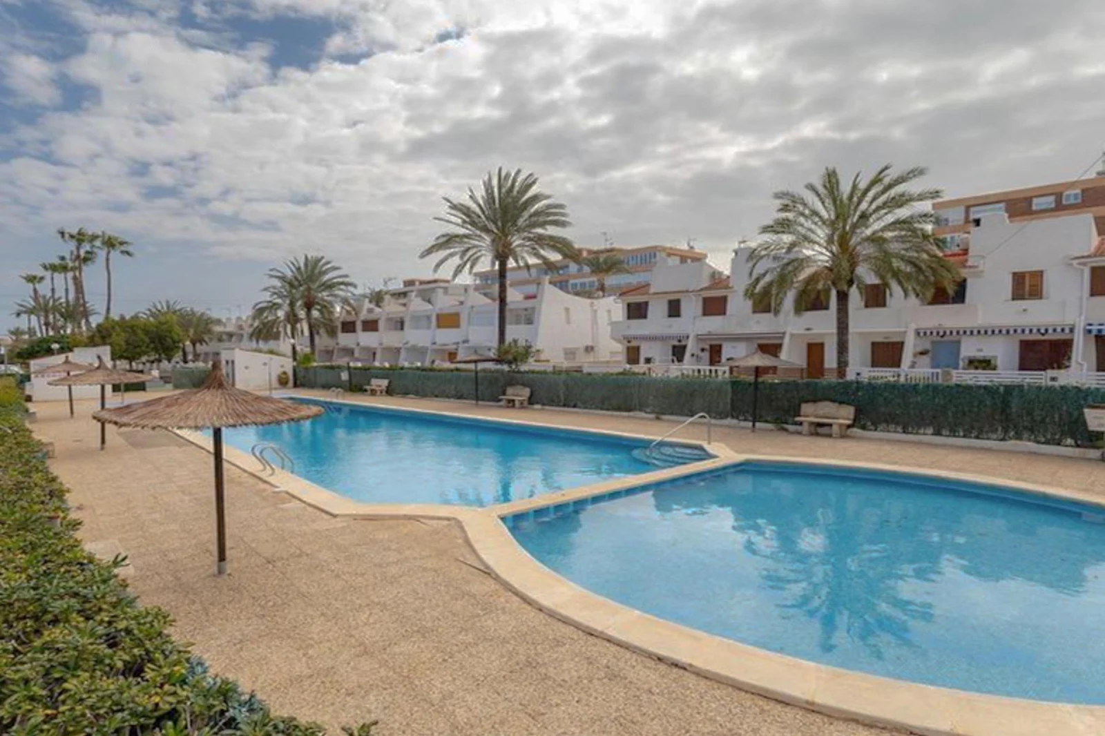 Mieszkanie na sprzedaż – Torrevieja (La Veleta), ref RXN087