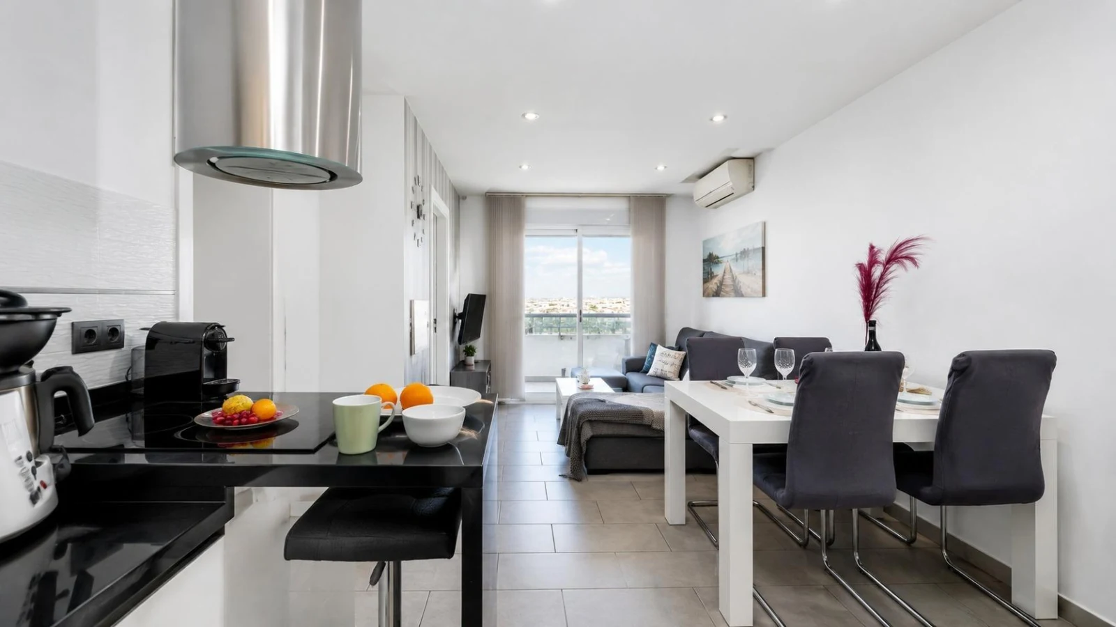 Apartamento en venta – Torrevieja (Centro), ref RE-V-CG-004