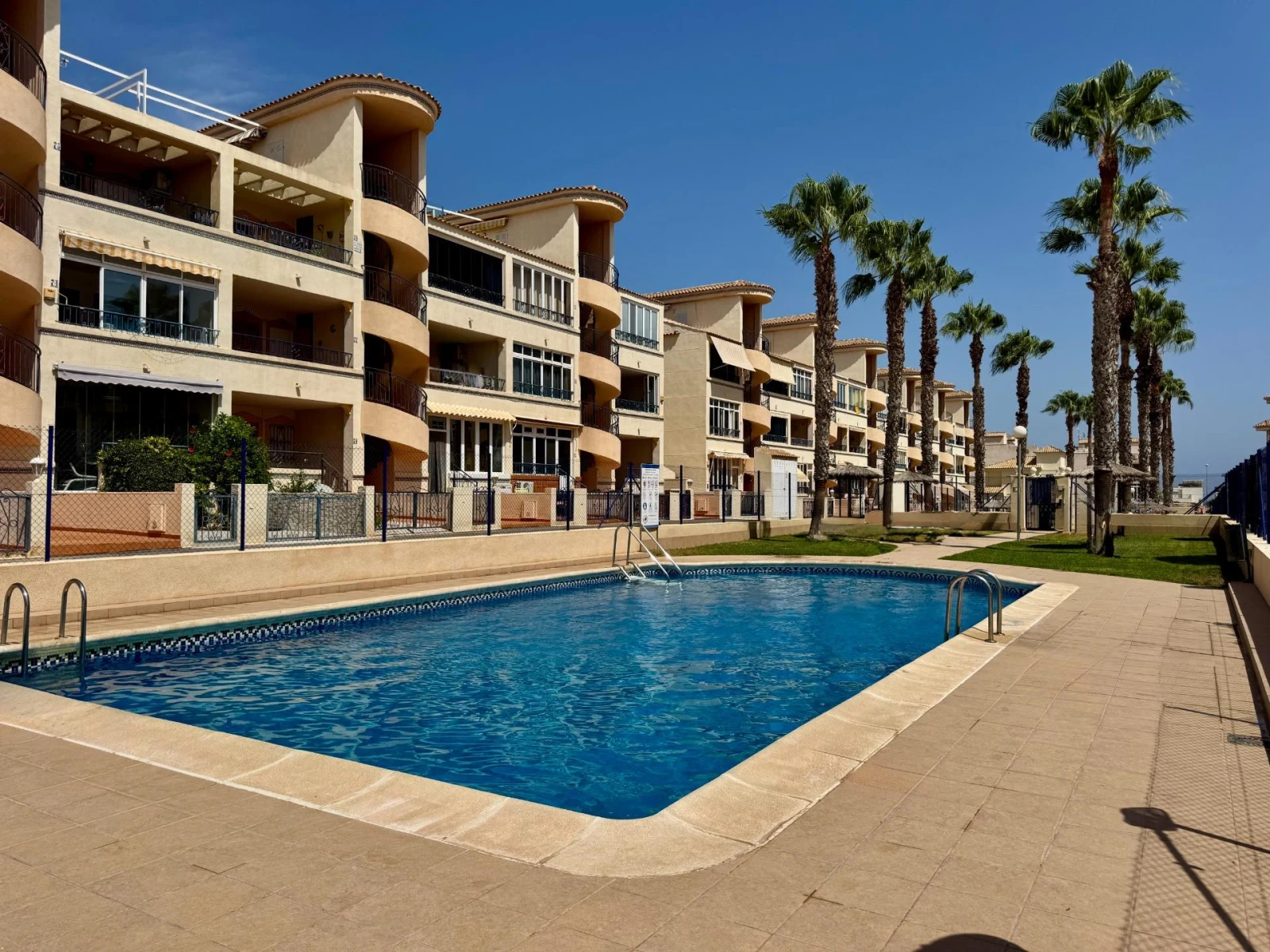 Apartamento en venta – Orihuela Costa (Los Altos), ref RA0017